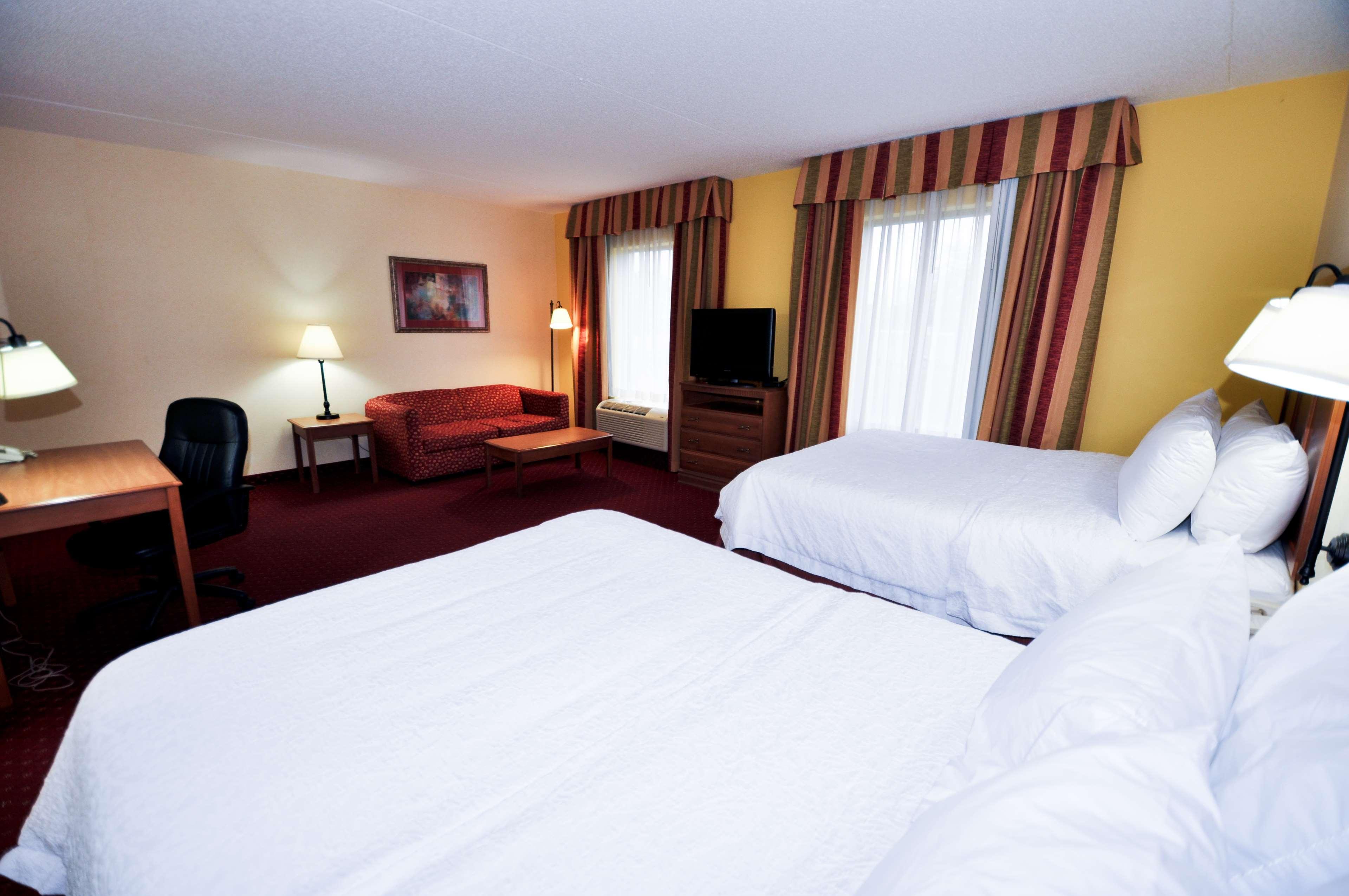Hampton Inn & Suites Louisville East Dış mekan fotoğraf