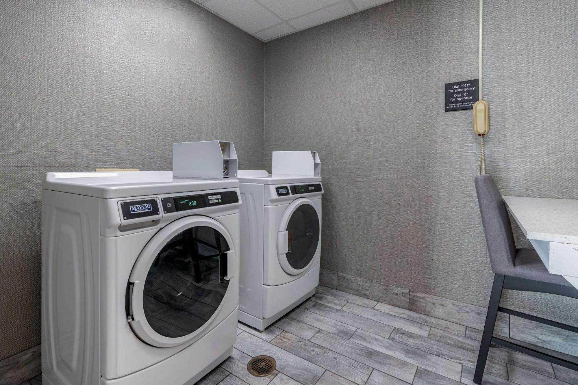 Hampton Inn & Suites Louisville East Dış mekan fotoğraf